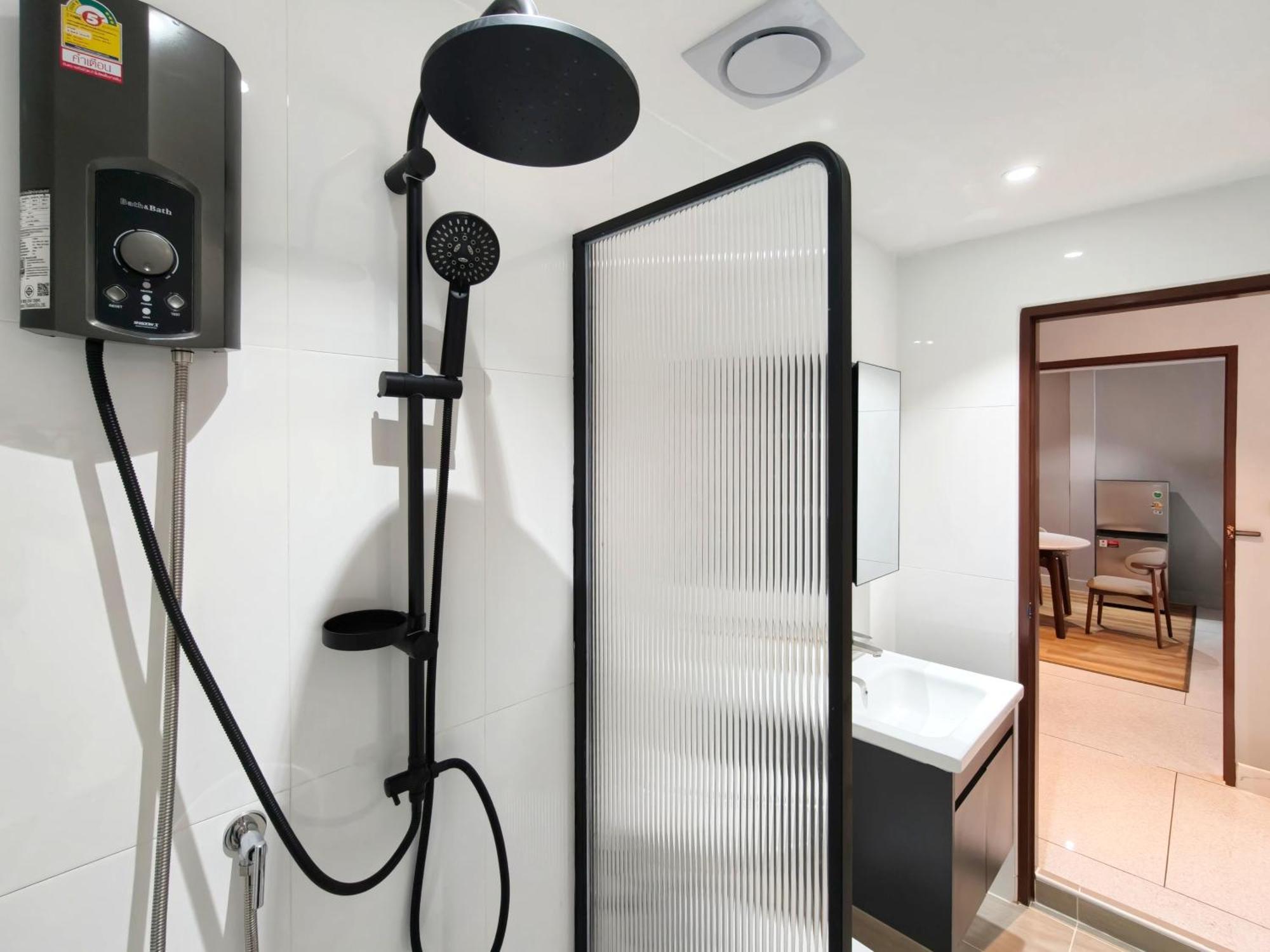 Ab House Lejlighedshotel Bangkok Eksteriør billede